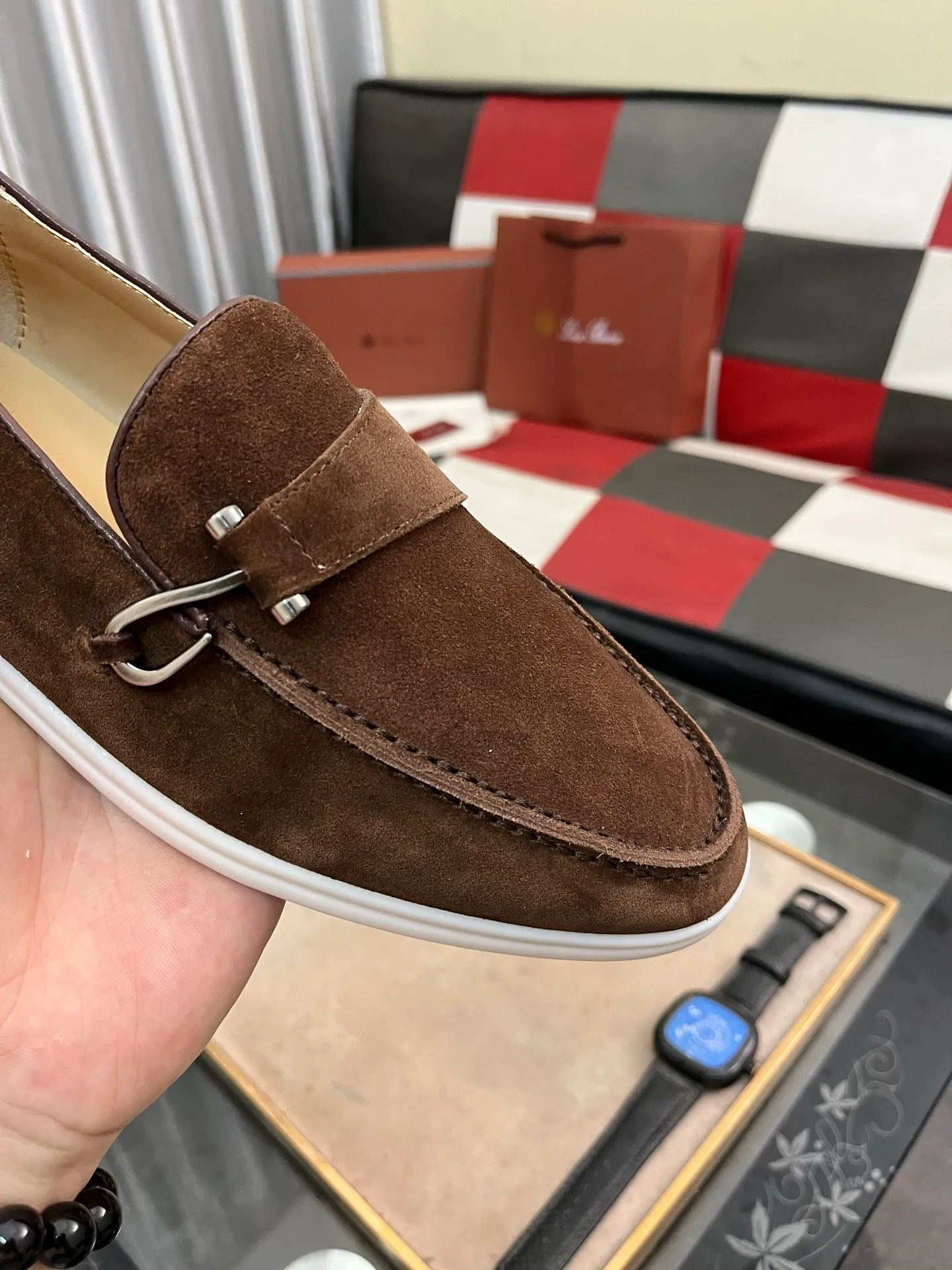 Men's Men's Shoes💰420⌚️⌚️【Loro Piana】LP couple's casual sneakers. Simple and fashionable, the upper is made of cow suede and leather. Sheepskin feet. Custom rubber sole. Size: Female 35-42 (35, 41, 42, 43 customized are non-refundable) Male 38-46 (45, 46 customized)